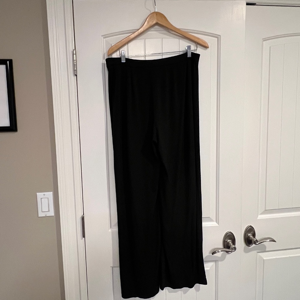 NEVER WORN - Ann Taylor Size 12 Dress Pants - Black